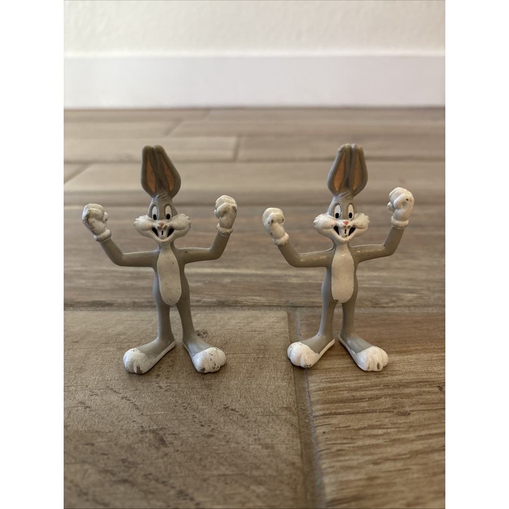 Arbys Bugs Bunny WB1991 Happy Meal Toy Figure‎ 1.5" x 3.5" (2)